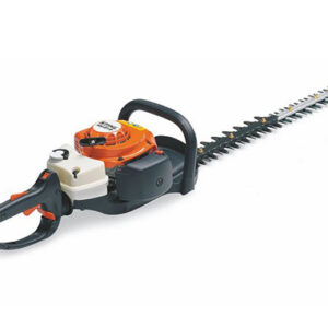 Cortasetos Stihl HS 82R diseñado para setos silvestres y leñosos