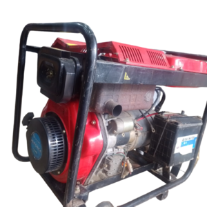Planta Diesel 10 Hp Arranque Manual Dg5500cle Usada